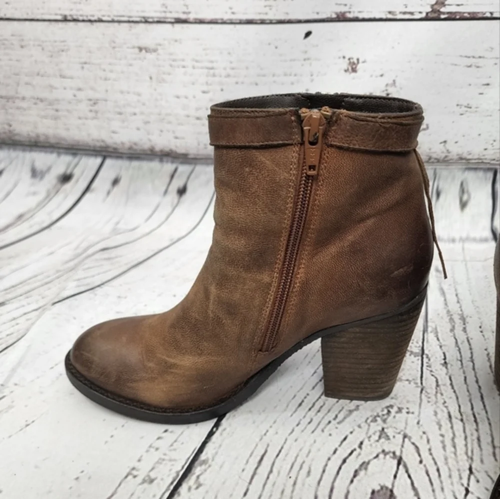 Steve Madden Woodmeer Cognac‎ Fringed Booties